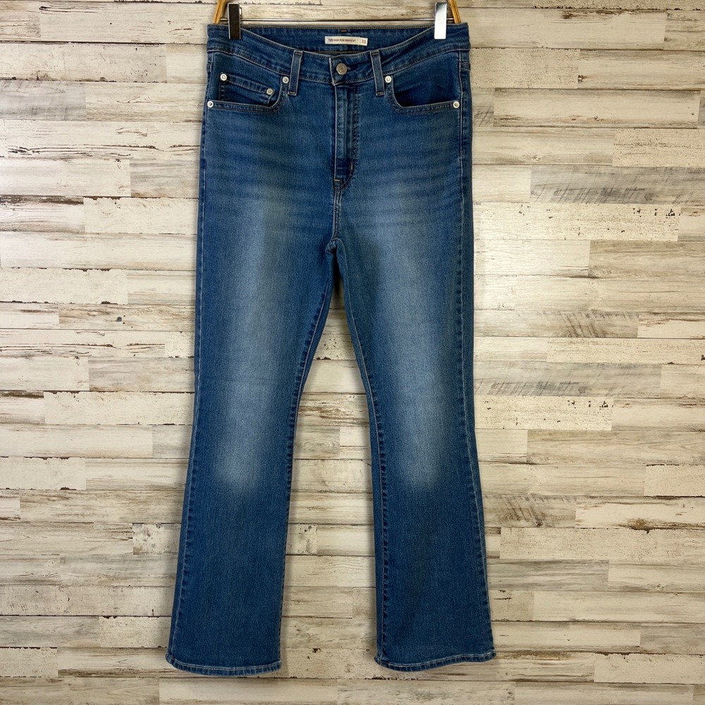 Levis 725 Jeans Women 31x30 Blue Denim High Rise Bootcut Medium Wash Americana